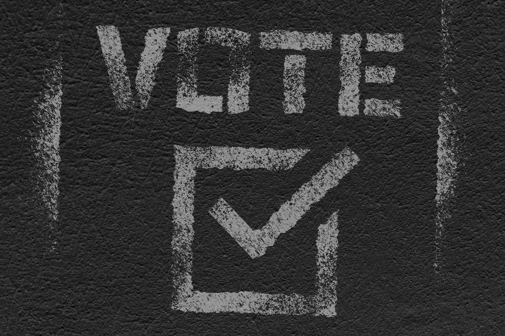 Textschablone ironstrike stencil Vote Blog